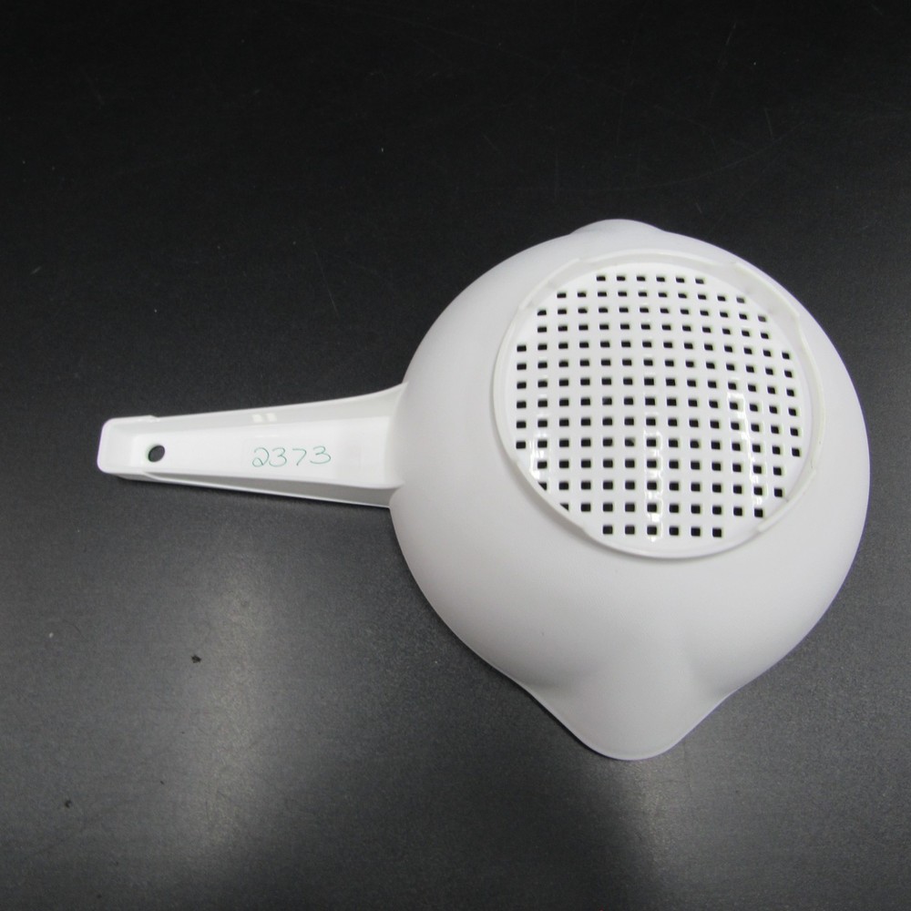Vintage Tupperware Small White Colander Strainer 1 quart 1200