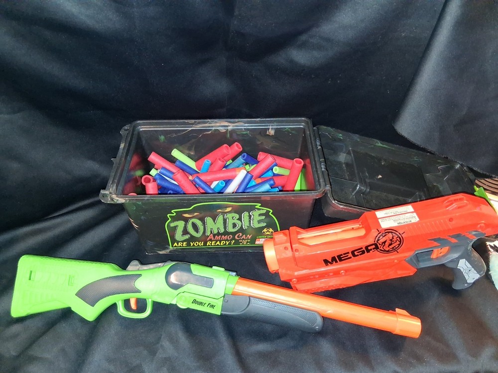 Nerf Zombie (A6562) Strike Doublestrike Blaster