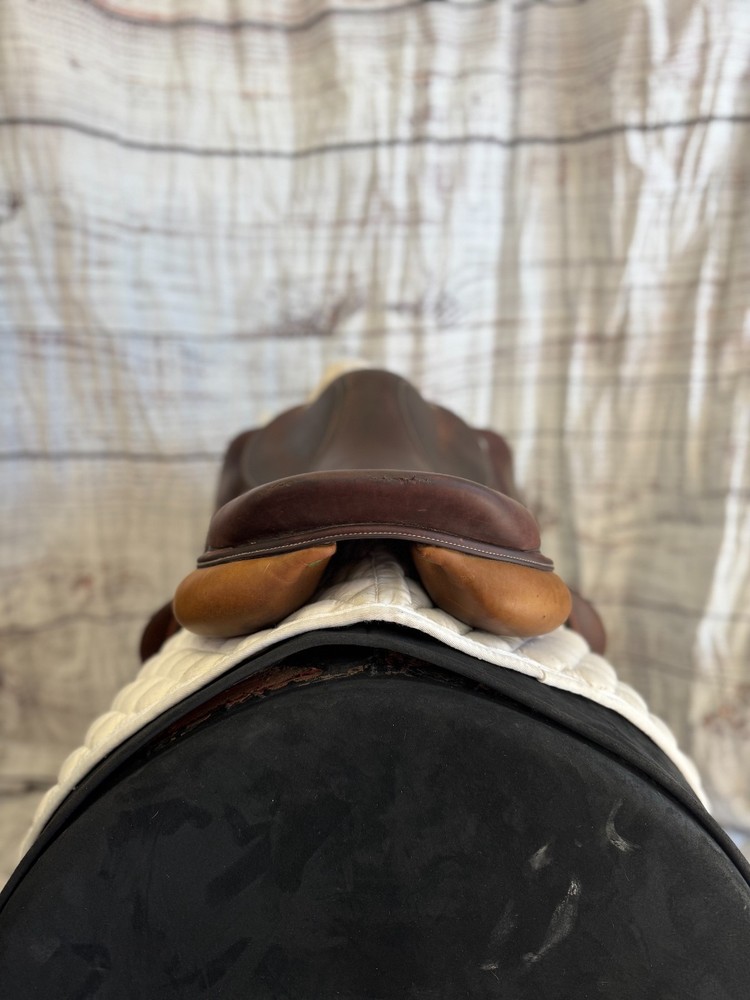 2014 Devoucoux Chiberta – 18” Monoflap Jumping Saddle