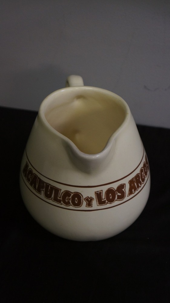 CERAMIC ACAPULCO Y LOS ARCOS PITCHER WHITE 7" TALL