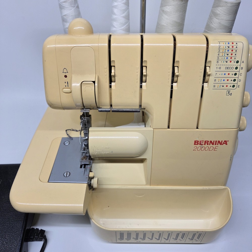 Bernina 2000DCE Sewing Machine Serger Vintage WORKS With String .