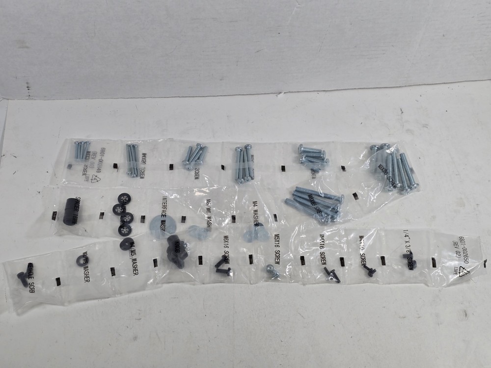 Rocketfish Universal Soundbar Mount for 32–90" TVs Speaker Mounting System