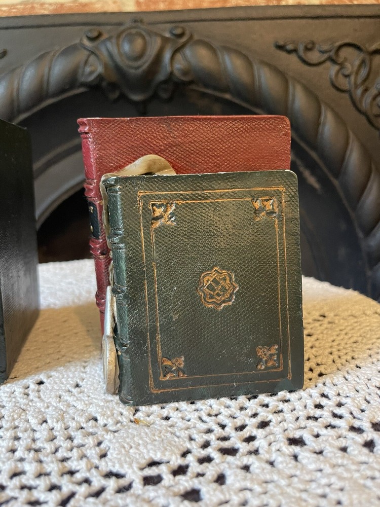 Small Resin Nautical Bookends