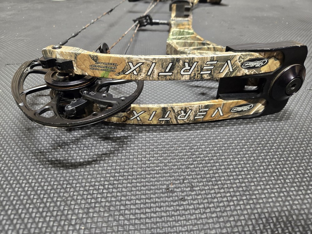 Mathews Vertix w GAS Strings
