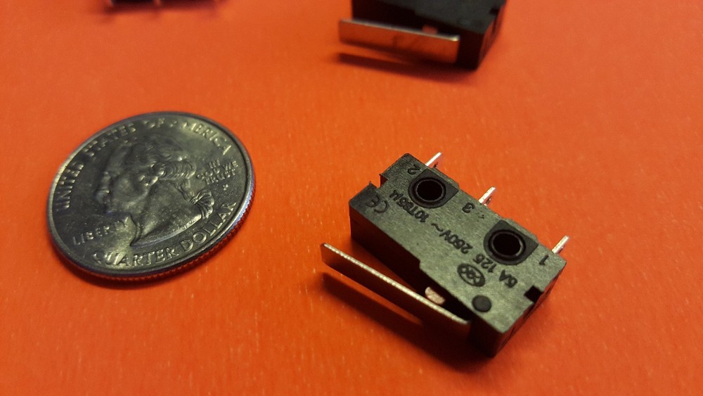 120vAC Micro Switch --- 5A. max