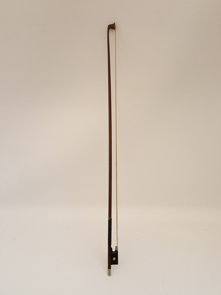 Antique Tourte Berlin violin bow