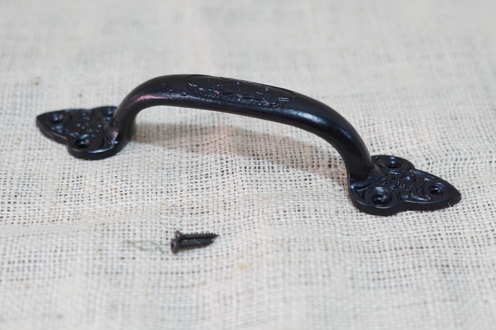 2 Large Cast Iron Antique Style Door Handles Gate Pull Shed Drawer Pulls Black