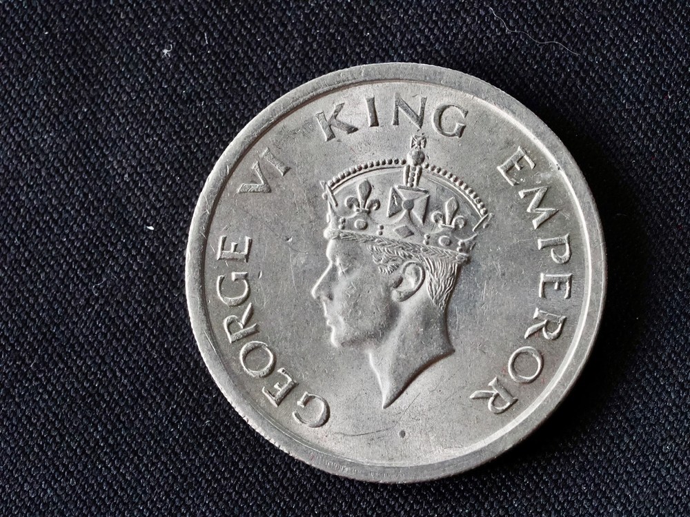 INDIA RUPEE 1947-excellent condition