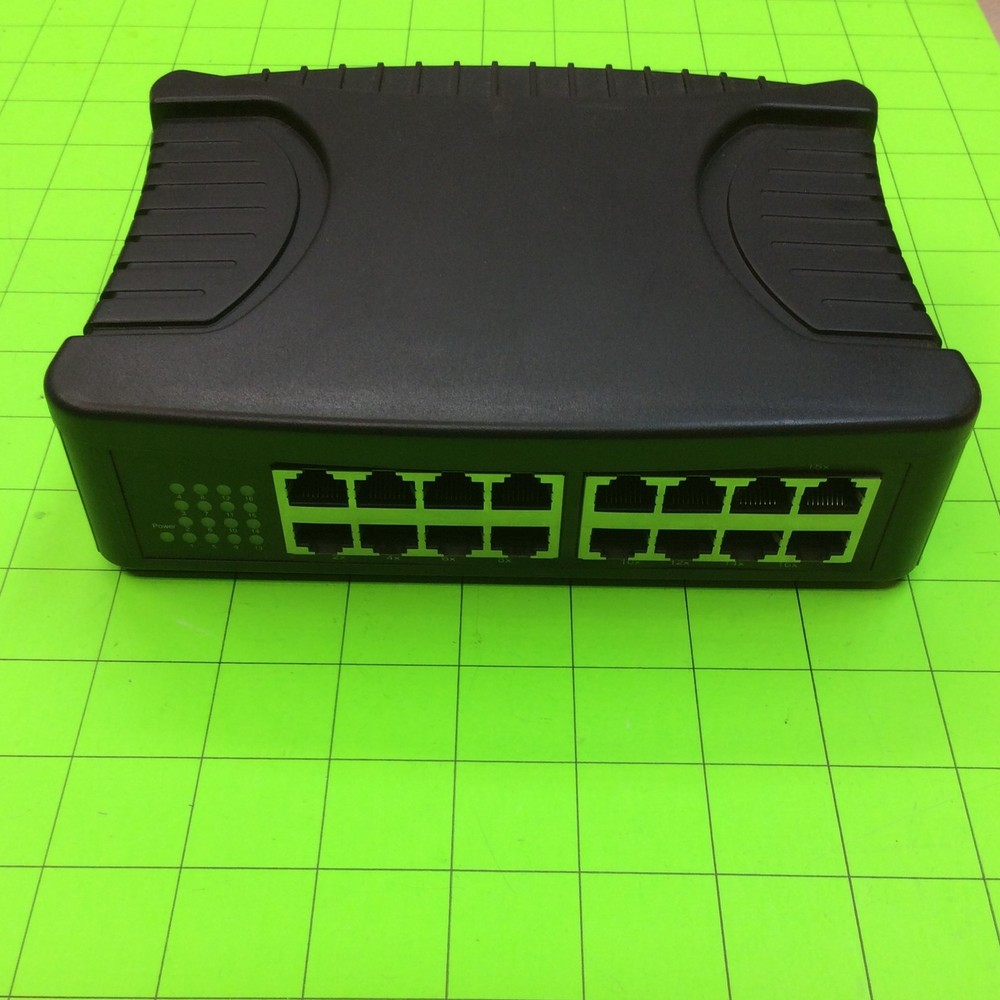 16 Port 10/100 Switch