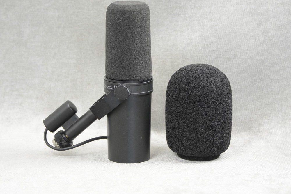 Shure SM7B Cardioid Dynamic Microphone