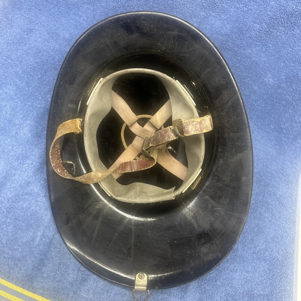 VINTAGE FIREFIGHTER HELMET FIREMAN FIRE