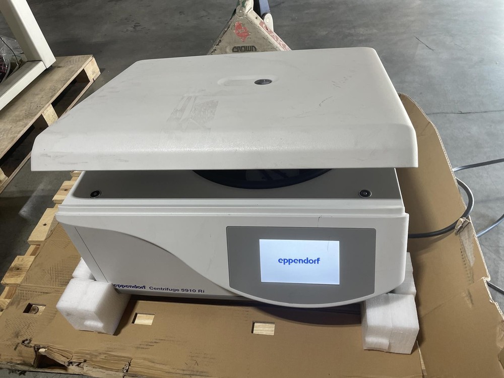 EPPENDORF 5910 RI CENTRIFUGE