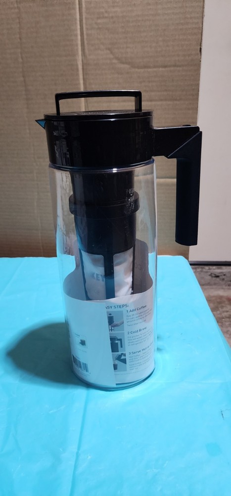 Takeya 2QT Cold Brew Coffee Maker Pitcher Black Iced Tea New