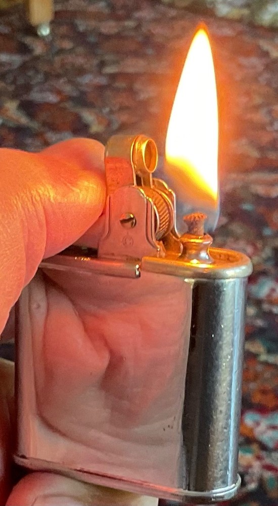 Vintage Ronson Whirlwind Petrol Lighter / Serviced.