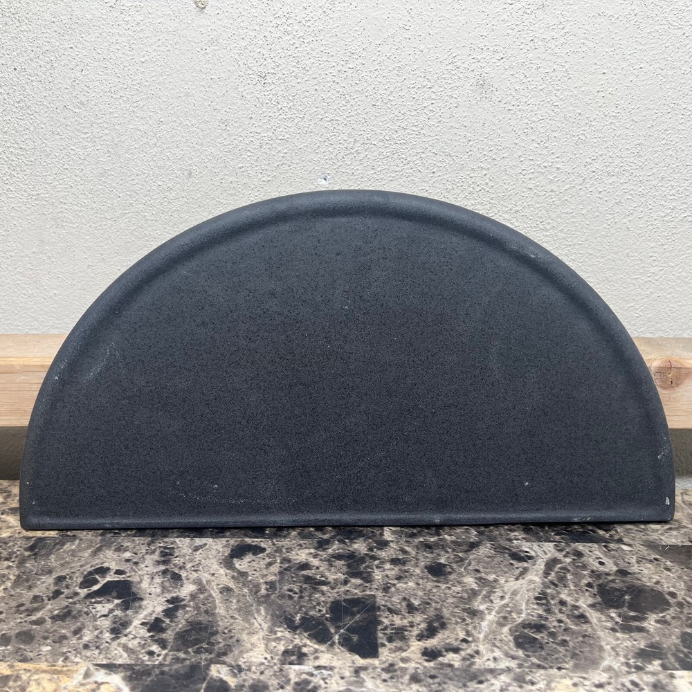 Ginsu Cast Iron Griddle Half Moon 9" NEW