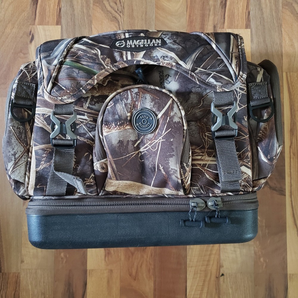 MAGELLAN OUTDOORS HUNTING BAG NWT
