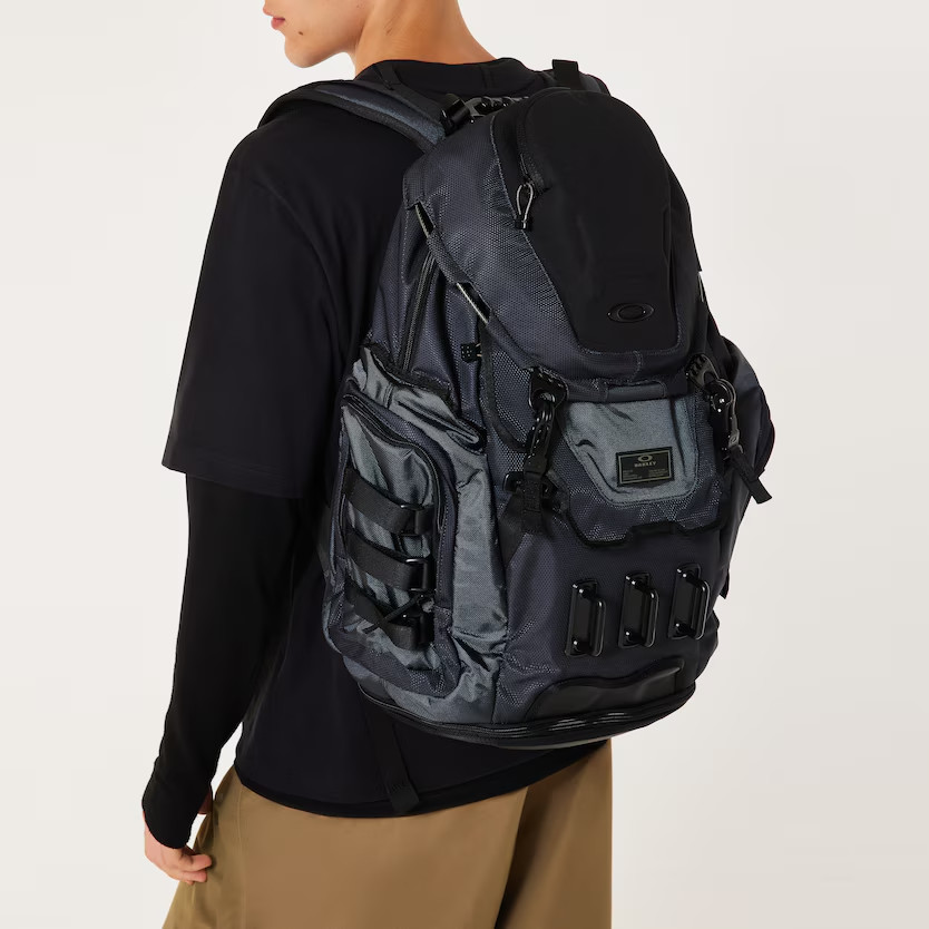 Oakley Kitchen Sink Backpack Graphite