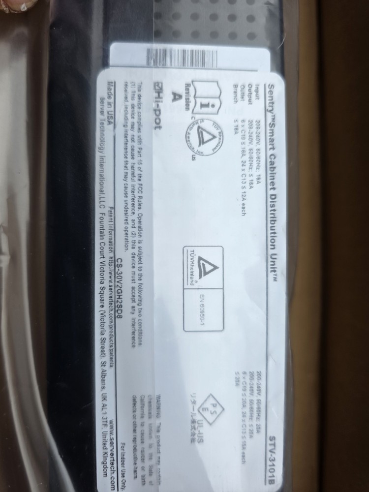 Server Technology STV-3101B Sentry smart Cabinet Distribution Unit