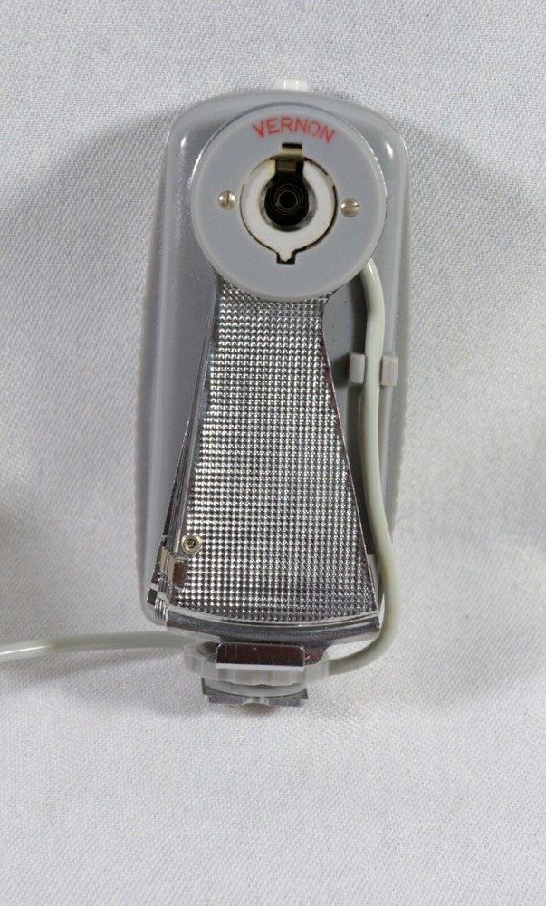 Vernon Bulb Flash Unit Attachment Made in Japan - Untested