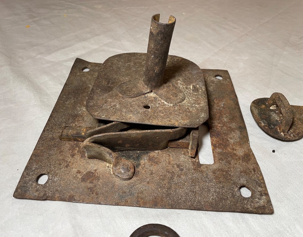 antique 1700's handmade wrought iron skeleton key lock locking mech. hardware