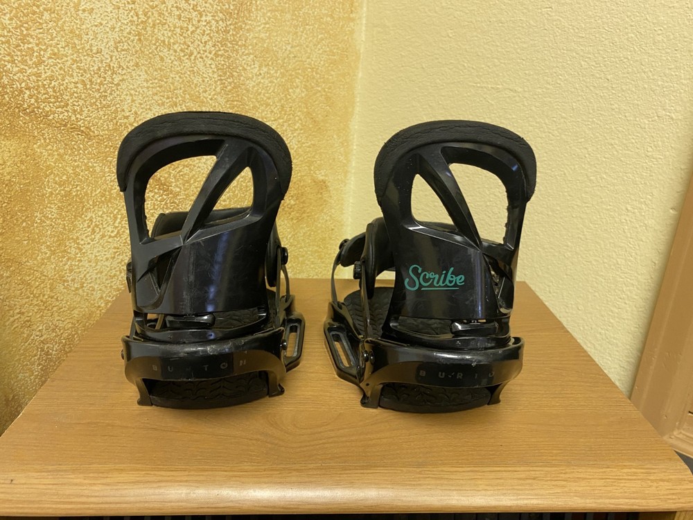 Used Burton Scribe EST Snowboard Bindings, Size Medium, SOLD AS IS