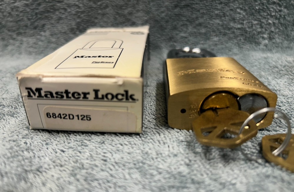 Master Lock Number 6842D125 SOLID Brass Commercial Padlock Kwickset Keyed