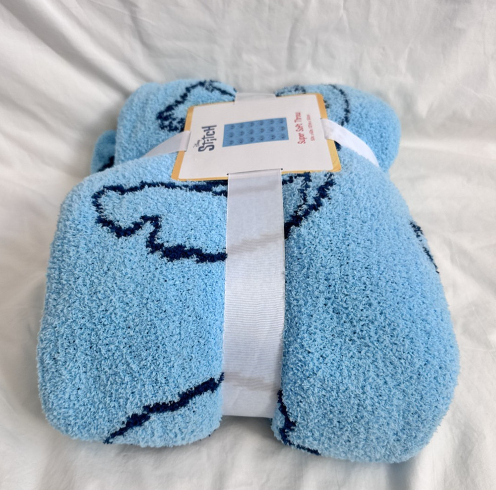 Disney Stitch Super Soft Throw 50" x 60" NIP