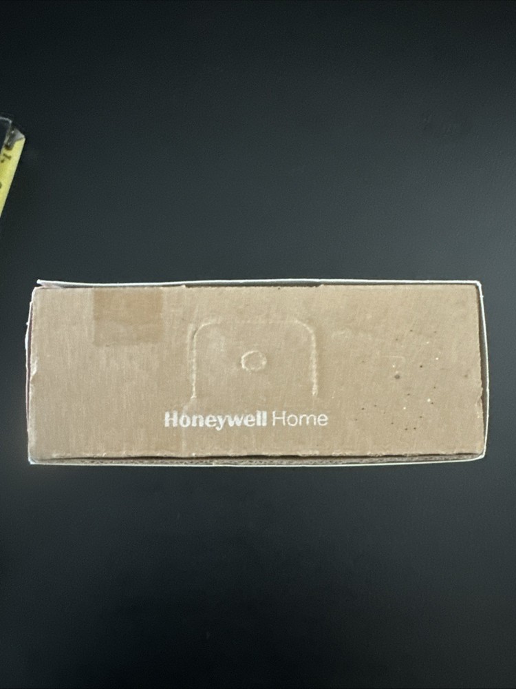 Honeywell RTH111B Non-Programmable Thermostat White