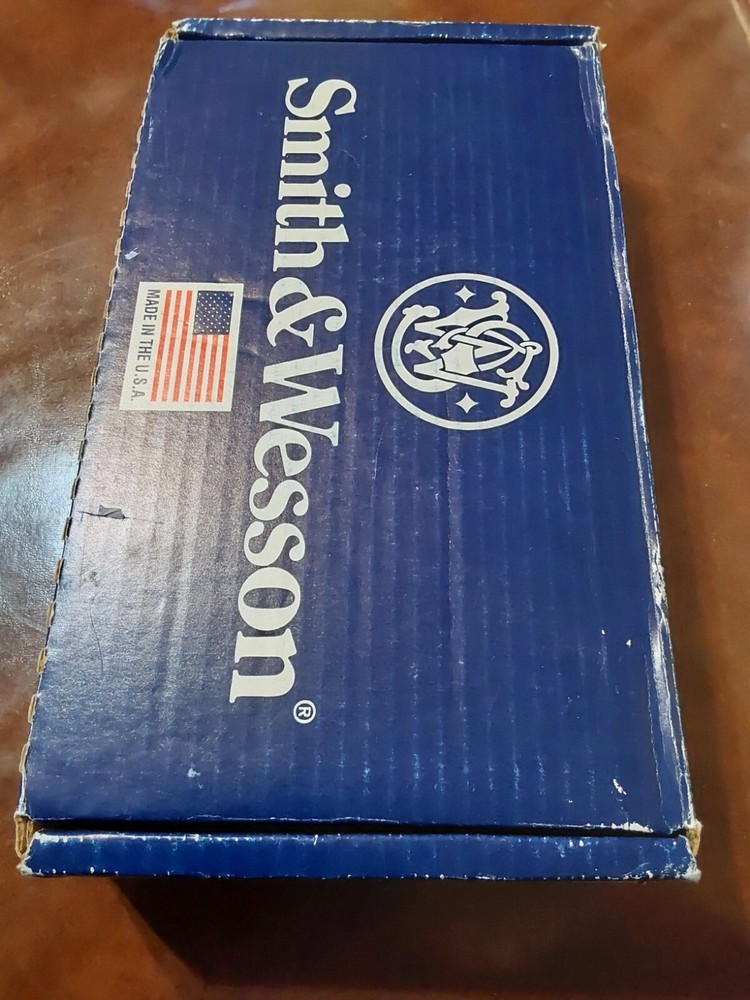 SMITH & WESSON  BLUE HANDGUN BOX CASE WITH PAPERWORK & LOCK M&P SHIELD