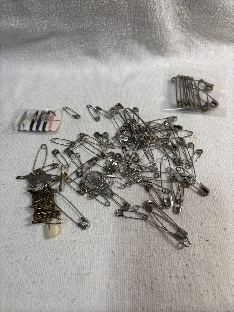 SAFETY PINS VARIOUS SIZES SOME VINTAGE