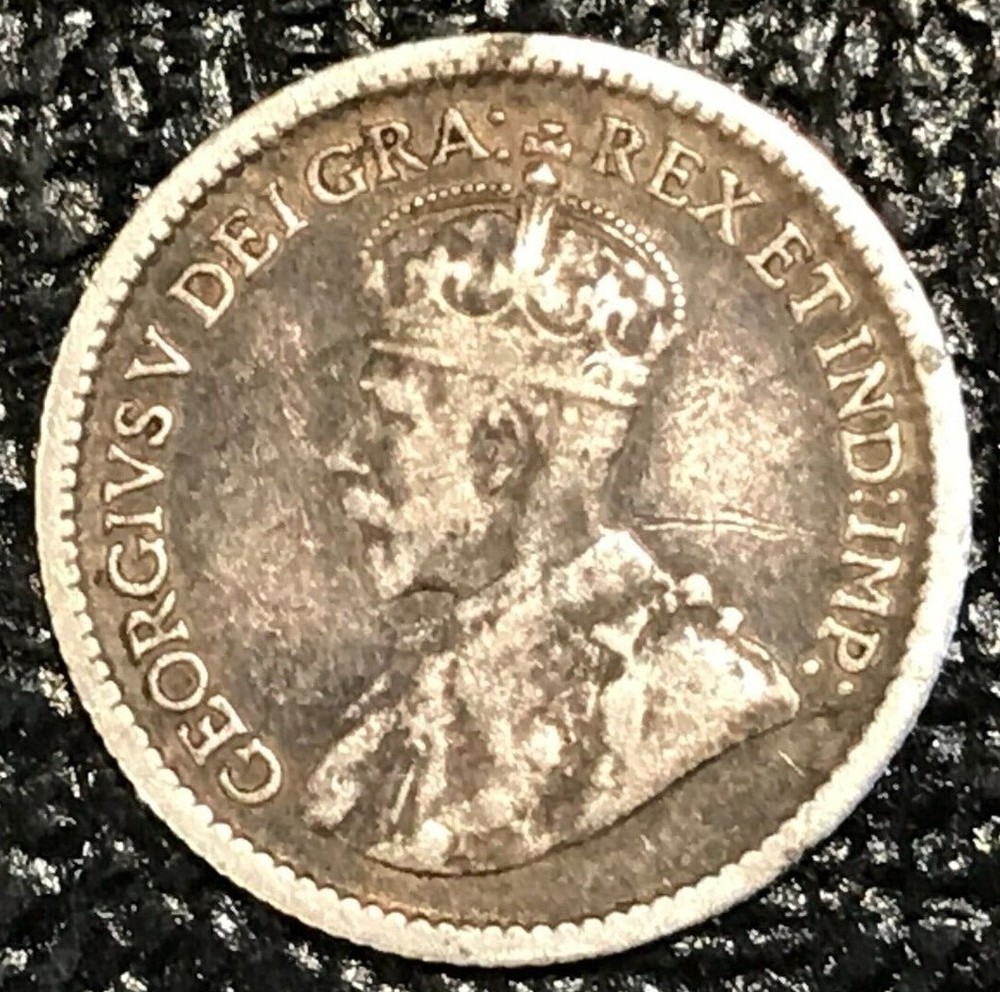 VERY NICE 1914 CANADA SILVER 5 CENTS COINS-JUL145