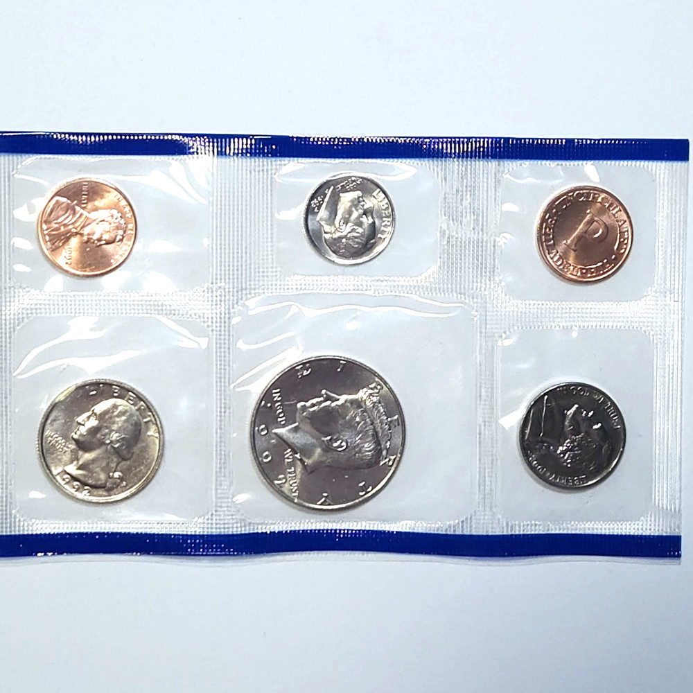 1992 P US Mint Set - 5 BU✨️ Coins/Mint Cello - Includes Mint Token