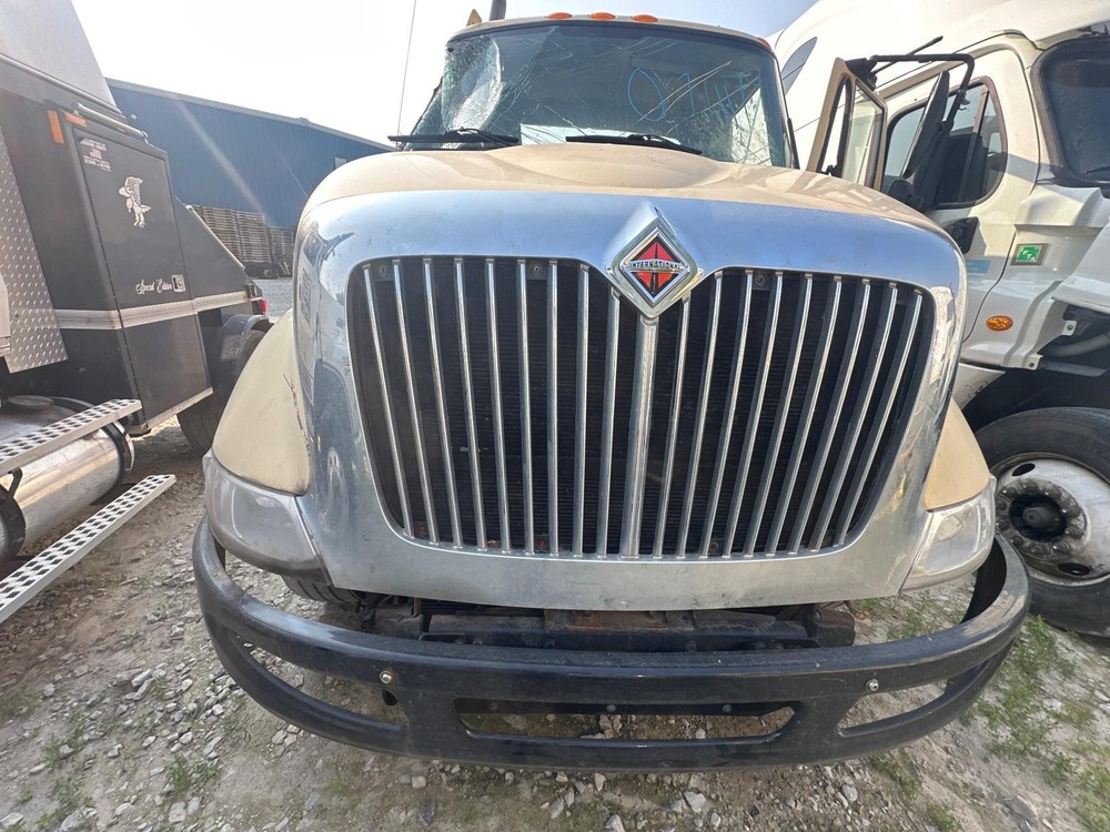 2002-2008 International 8600 Grille - Used
