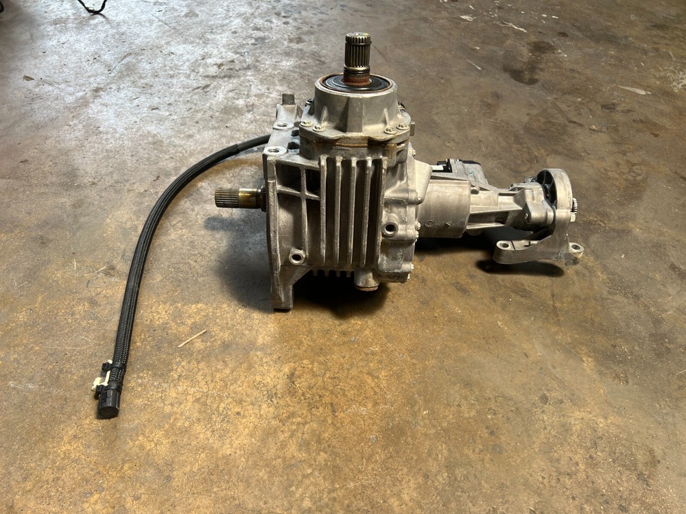 17-19 Cadillac XT5 A/T TRANSFER CASE OEM