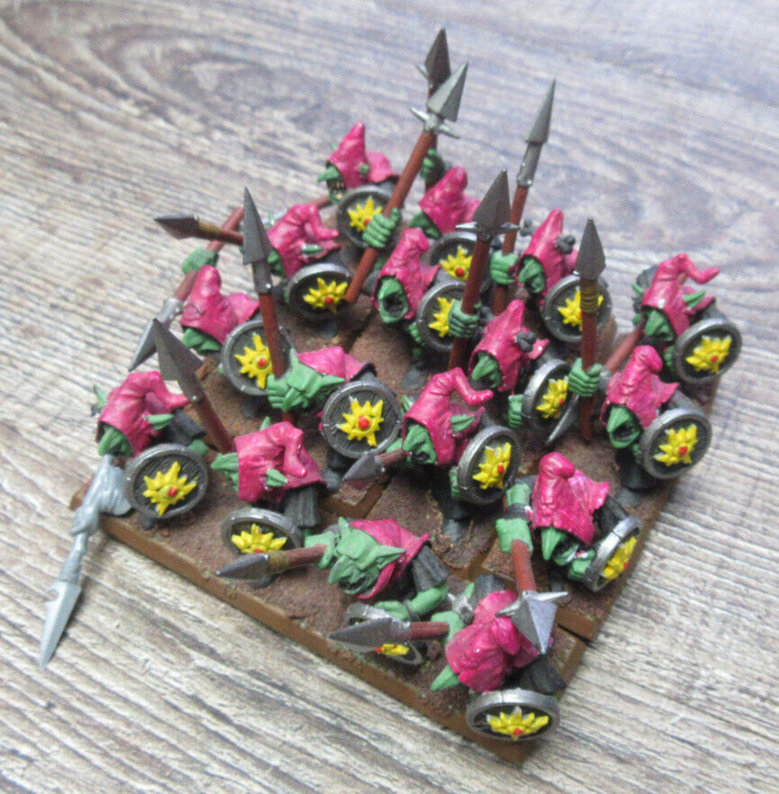 Warhammer Orcs Night Goblin regiment painted (16)