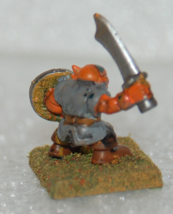 VINTAGE PLASTIC GAMES WORKSHOP GOBLIN PAINTED ORANGE FLOCKED NEEDS TOUCH UP READ