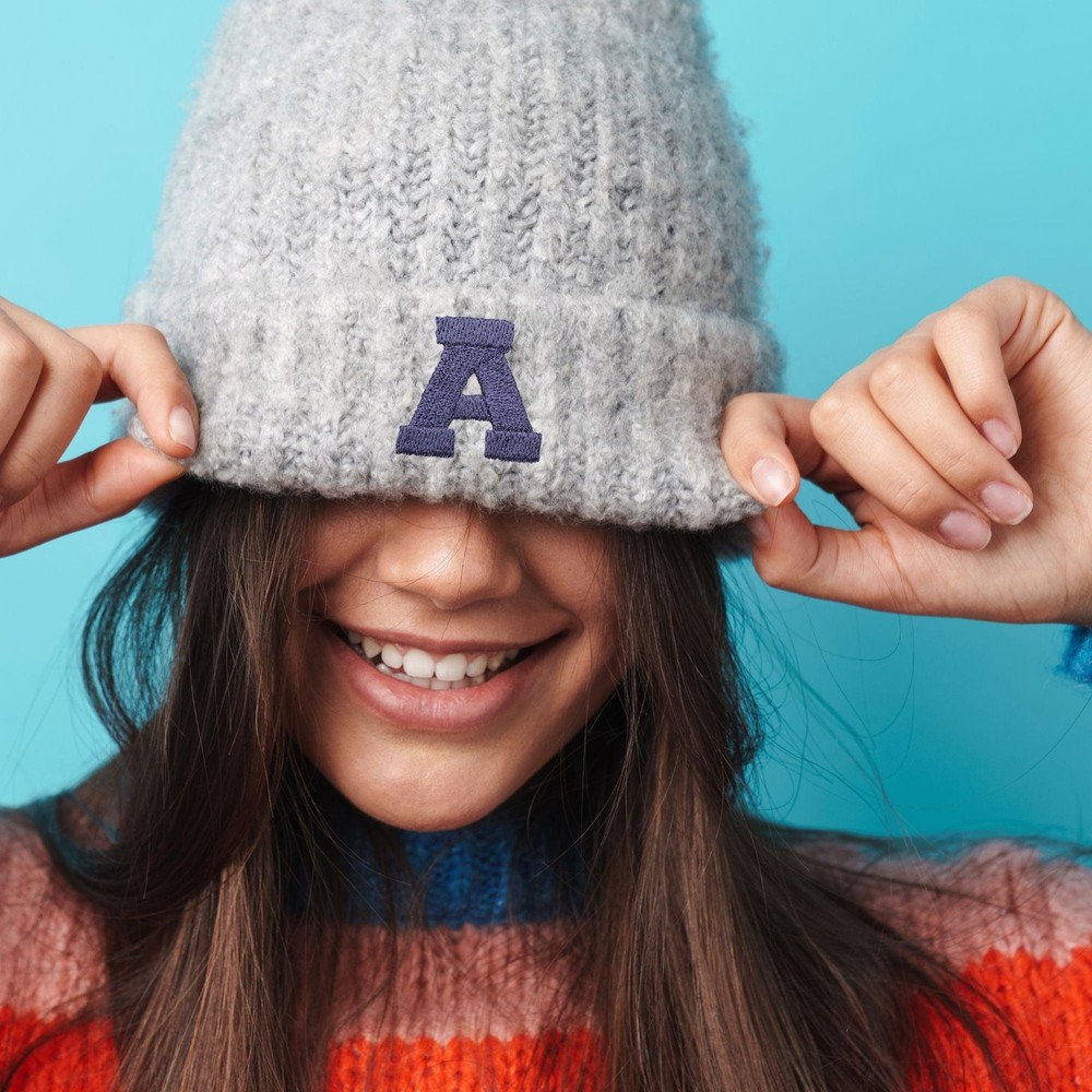 POOLIN EOC05 4in x 9.2in Computerized Embroidery Machine - Red