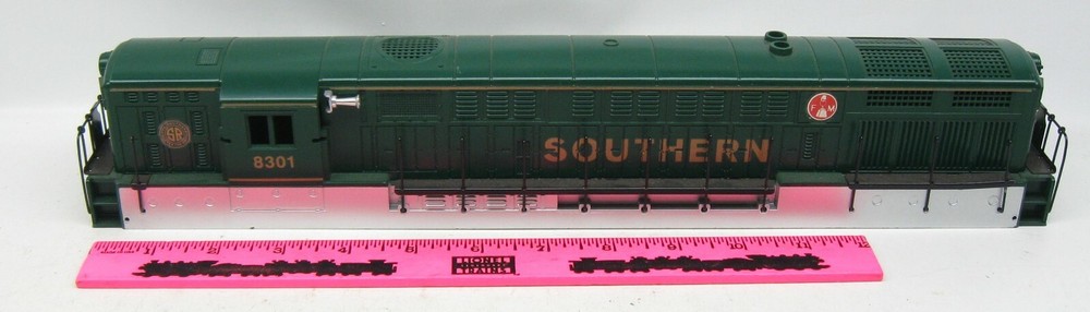 Lionel ~ 8301 Southern Diesel shell