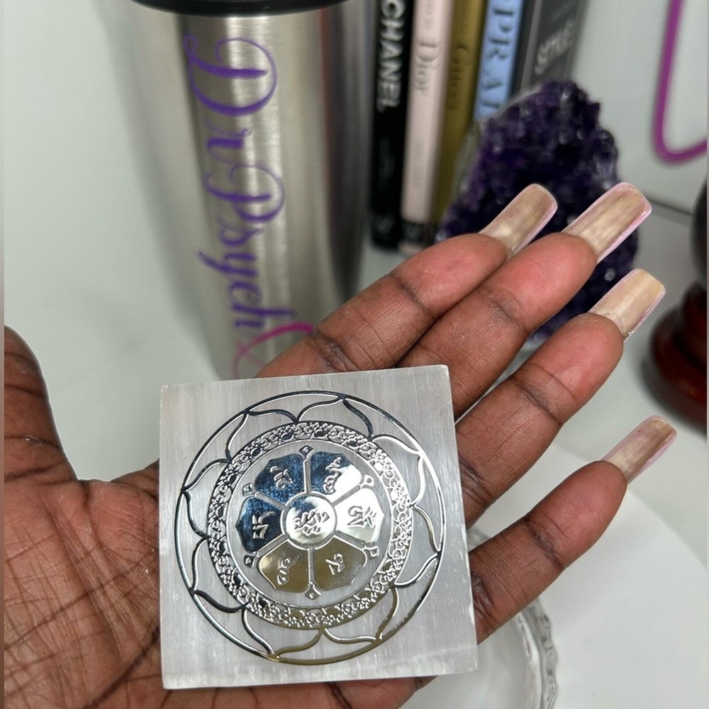 Selenite Mini Charging Plate - SELPLTCH-001 2.5”