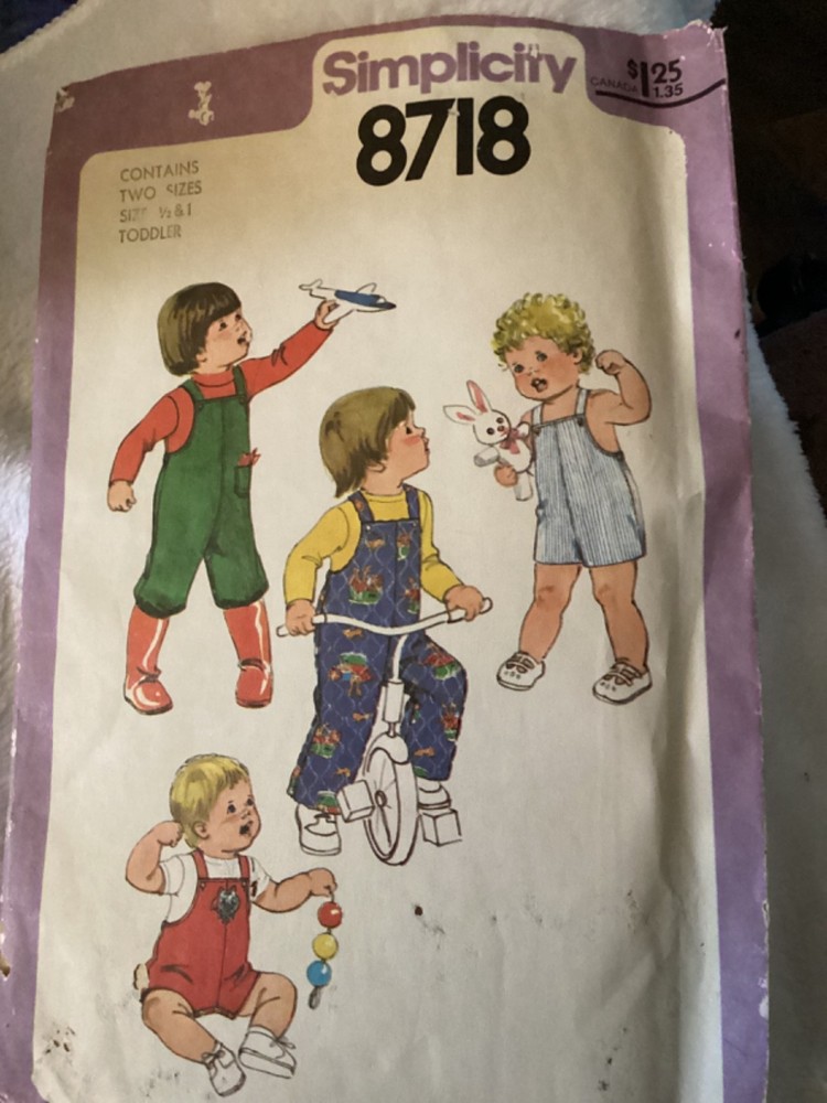 1978 VINTAGE  SIMPLICITY PATTERN #8718….  Has been cut