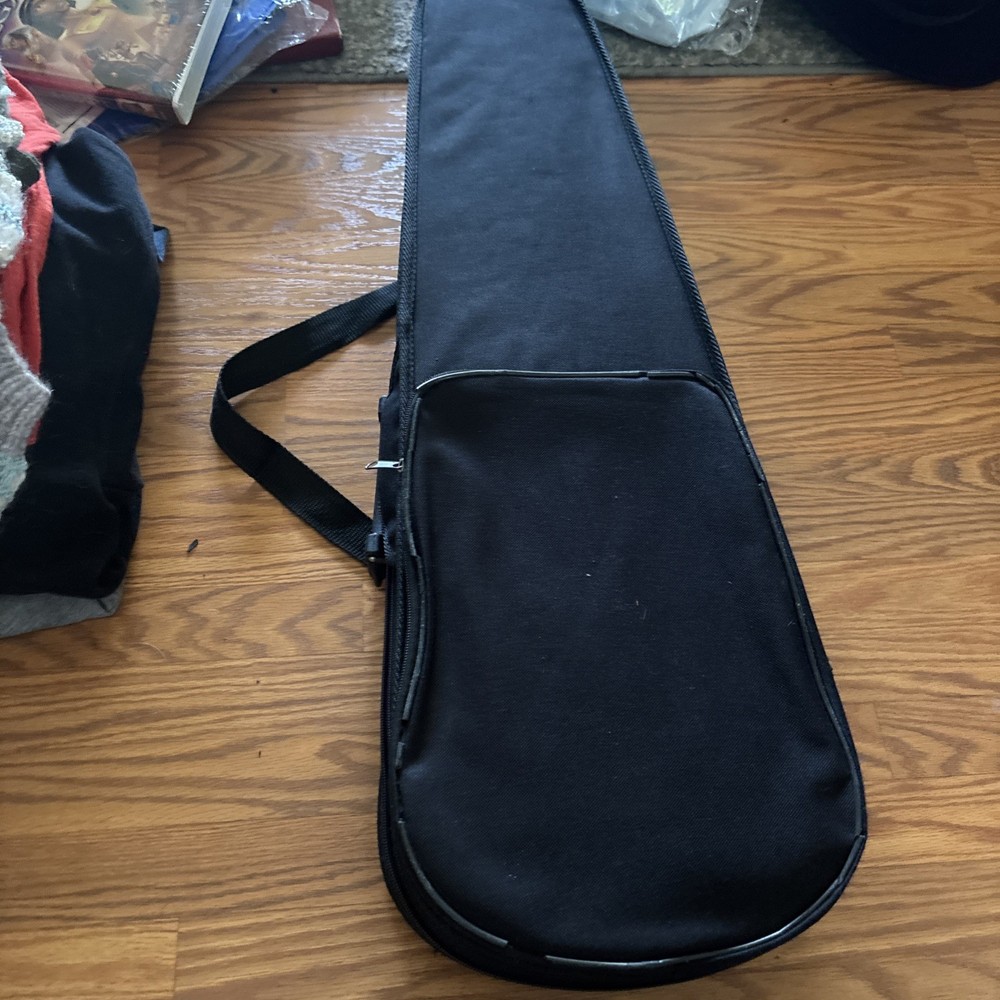 Infinity violin with case and stand - Needs to be stringed