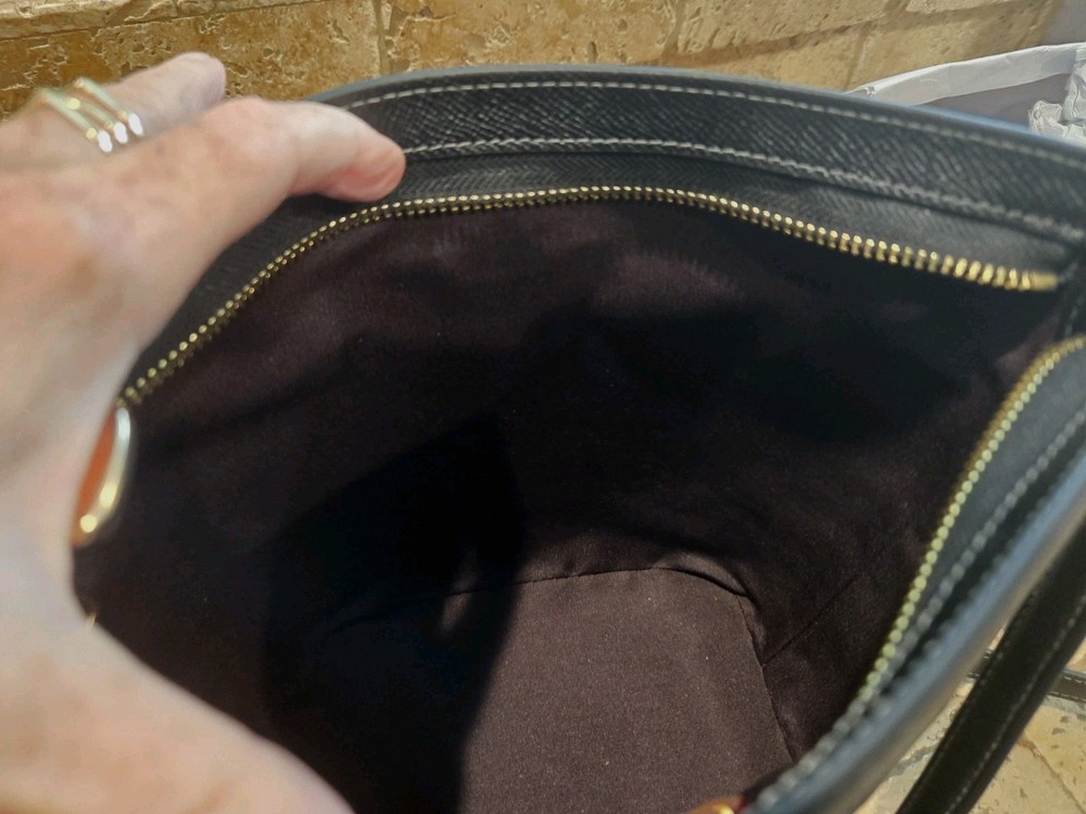 Authentic Coach Logan Duffle Bag Black/Gold NWT $398