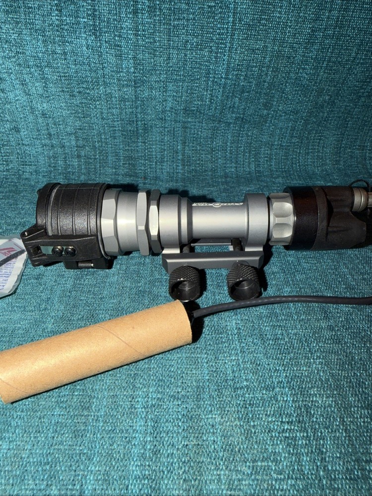 SUREFIRE Tactical Light System With Mount and pressure switch-new