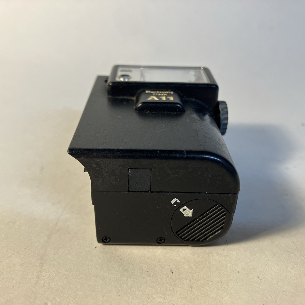 Olympus A11 flash for XA series cameras, tested & mostly works w/issues, READ