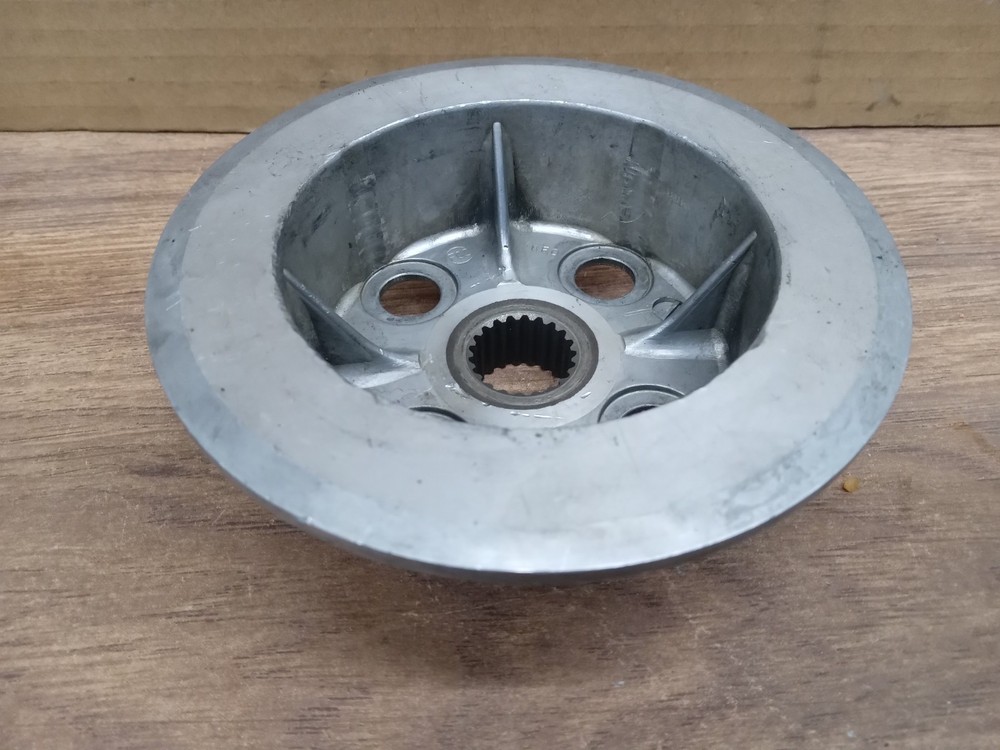xlx250 clutch hub , ENGINE NUMBER MD08E