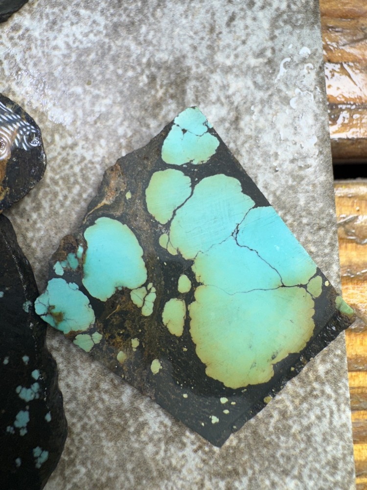 Hubei turquoise stabilized mixed slabs