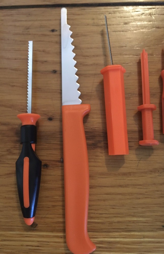 PUMPKIN CARVING KIT