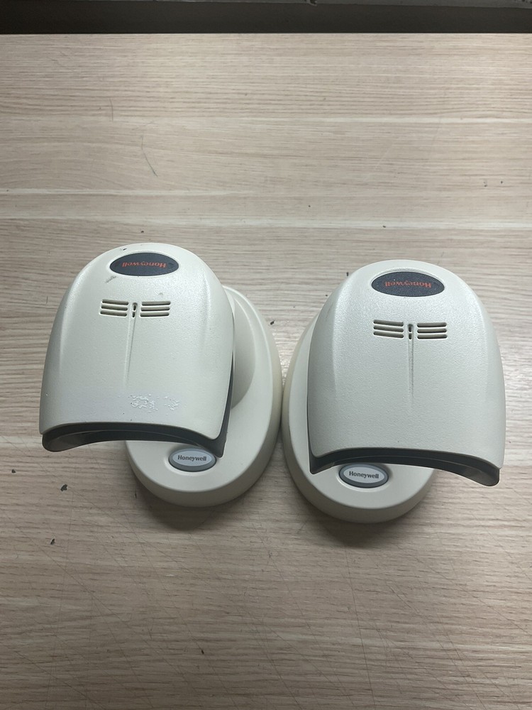 2 / Xenon Model: 1902) Handheld Barcode Scanners / 2 BASES / JUA686