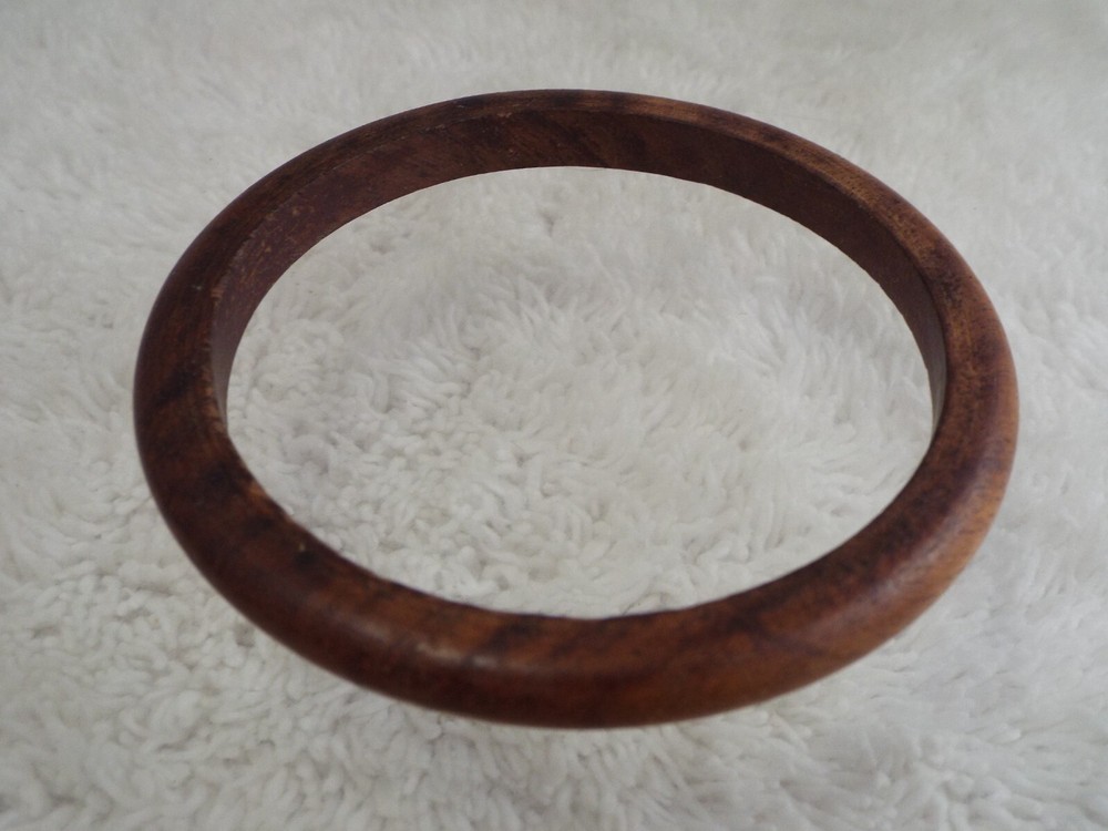 Wood Bangle Bracelet (D53)