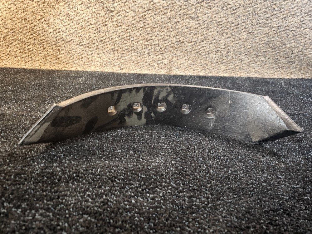 (QTY 3) Wiese 1245R Right Oriented Twisted Chisel Spike with 5-Hole Pattern